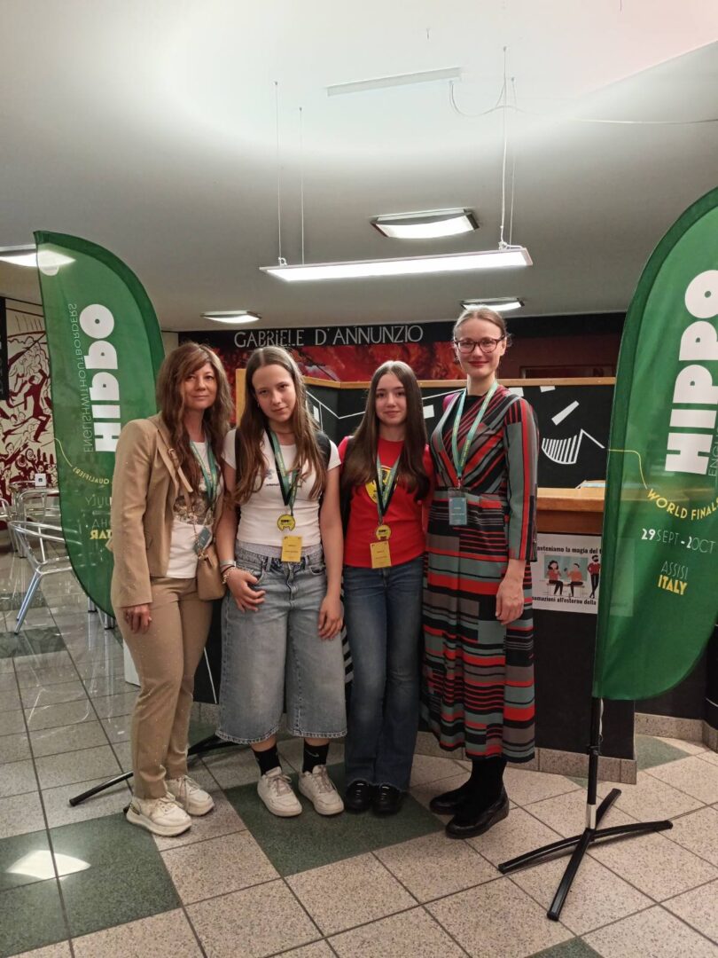 Ana, Sara, Mia, Marijeta