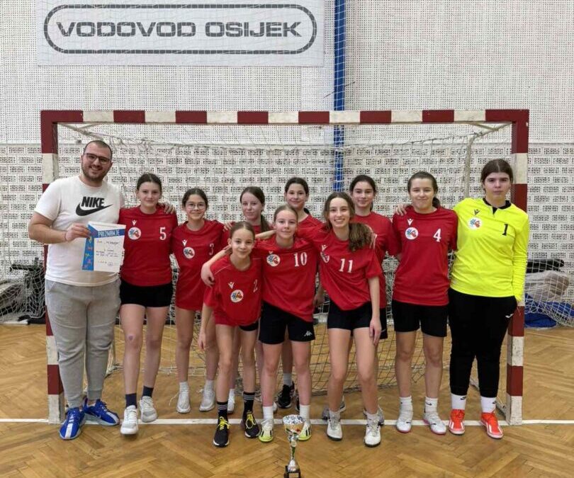 Odličan sportski dan za naše Mladostašice na gradskom natjecanju iz futsala!