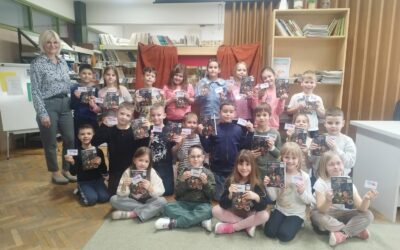 Svečano učlanjenje prvaša u školsku knjižnicu